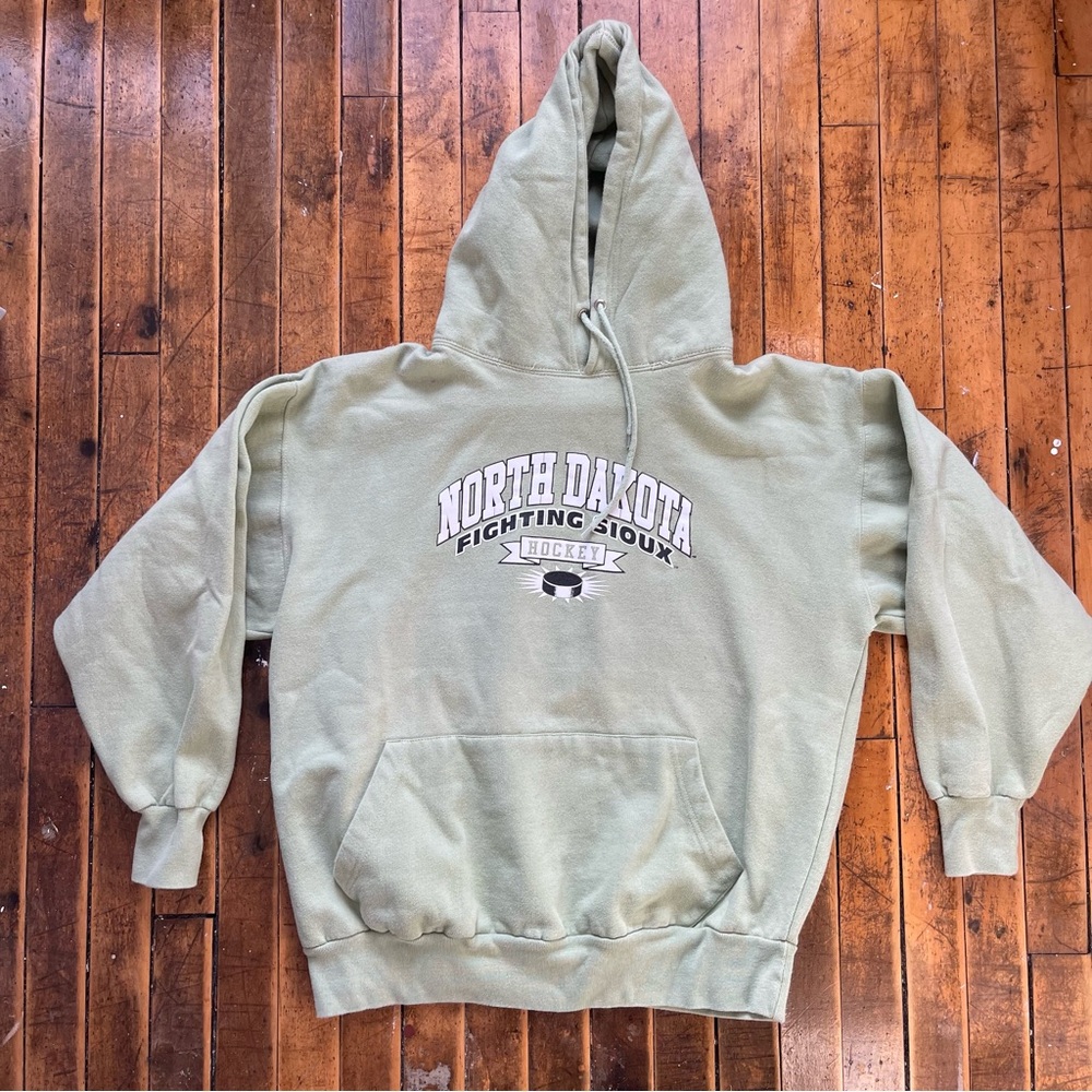 north dakota fighting sioux hoodie